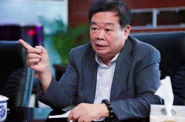 今明两年不买房,10年后房价会大涨吗?曹德旺3句话,说得很透彻